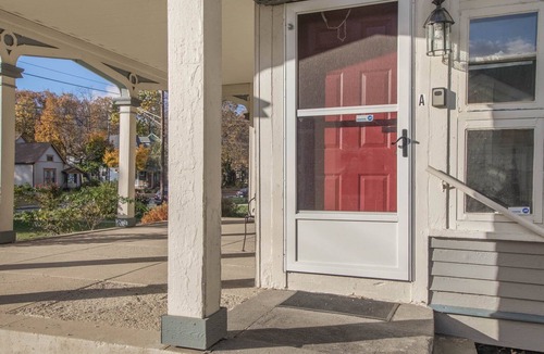 Irvington House | Cozy Irvington Getaway: Mins to Downtown