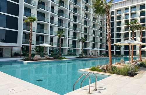 Jumeirah Village Circle Apartment | Cozy JVC Studio - Pool & Gym - Fully Furnished