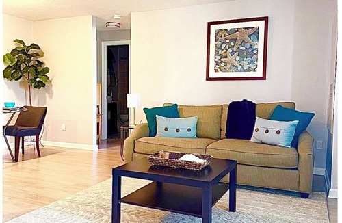 Kettering Apartment | Cozy king Bed, Walk to dining, Funny Bone, night clubs. On Pair club.Free coffee