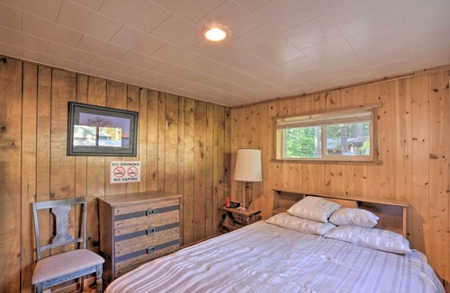 Klamath Falls House | Cozy Klamath Falls Home Near Fishing & Parks!
