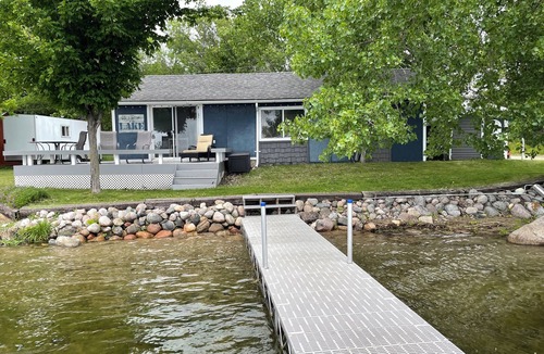 Richwood Cabin | Cozy Lake Cottage between Fargo and Detroit Lakes -in the Cormorant Lakes area.