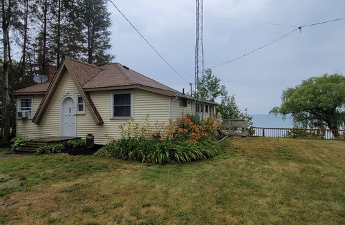 Applegate Cottage | Cozy Lake Huron cottage, With internet, summer months beach access.