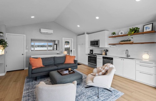 Arden Hills House | Cozy Lake Johanna Retreat w/Private Dock