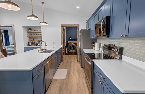 New Lisbon Cottage | Cozy Lakefront Escape w/Hot Tub, Firepit & Game Room