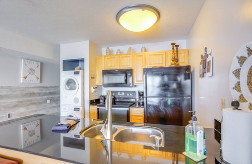 Put-in-Bay Condo | Cozy Lakefront Middle Bass Retreat w/Balcony