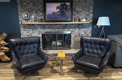 Spicer House | Cozy lakefront townhome w/3 BR, WiFi, AC, Smart TV, Kitchen. Pet Friendly!