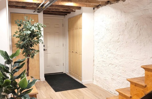 Bushwick House | Cozy, Large, Clean & Fully Furnished Bedroom in Bushwick - Near L Train