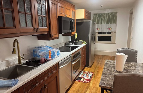 Danvers Apartment | Cozy, Large private room near route 95 Malls/Hospital/Salem in Danvers,MA