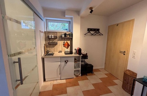 Wilhelmshorst Apartment | Cozy living studio in a dream villa on the edge of the forest - small but nice!