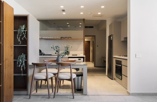 Agouza Apartment | Cozy Luxury Studio in AEON Towers, Near Mall of Arabia