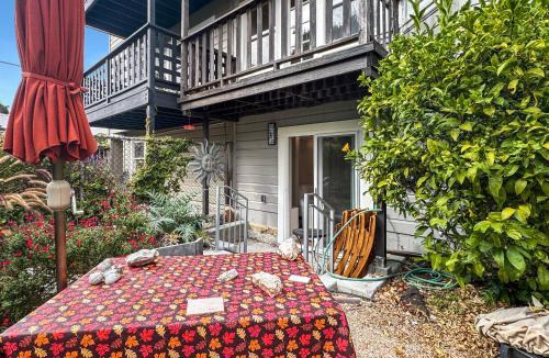 Marina District Apartment | Cozy Marina Studio w Murphy Bed & Garden Oasis