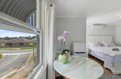Springfield Lakes House | Cozy Master Room Shared Unit Parking