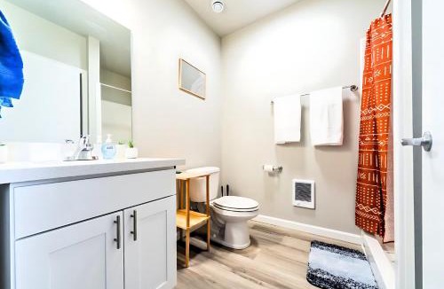 Eastside Apartment | Cozy Micro Suite Unit 2 Sleeps 2 Minutes to Downtown