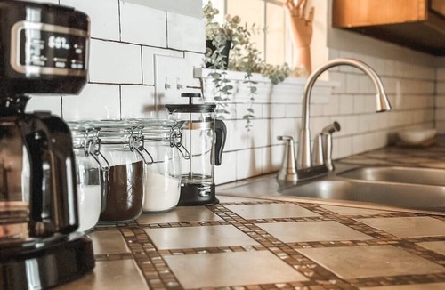 Mobile Apartment | Cozy Modern 2BR Home | Patio & Pet-Friendly