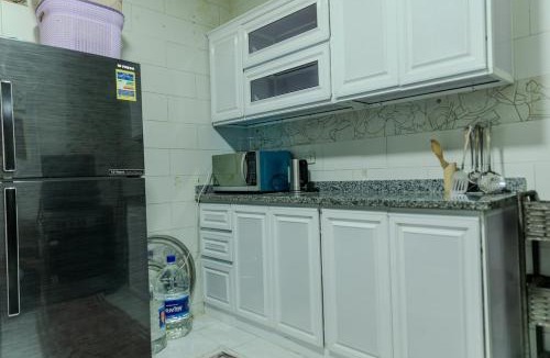 Old Cairo Apartment | Cozy Modern Apartment by the Nile
