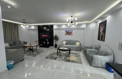 Ain Schams Apartment | Cozy Modern Apartment In El-Nozha by Landmark Stays