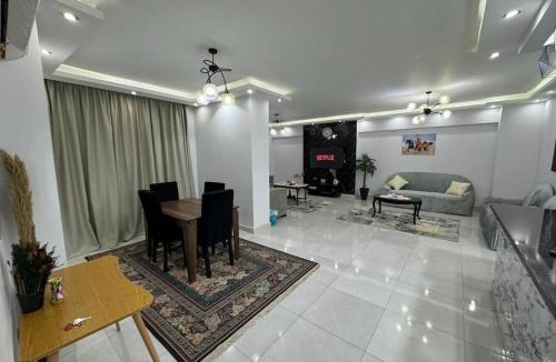 Ain Schams Apartment | Cozy Modern Apartment In El-Nozha by Landmark Stays