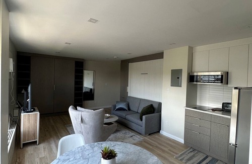 Centretown Apartment | Cozy Modern Centretown Ottawa Studio Near U of O, Restaurants, and Amenities