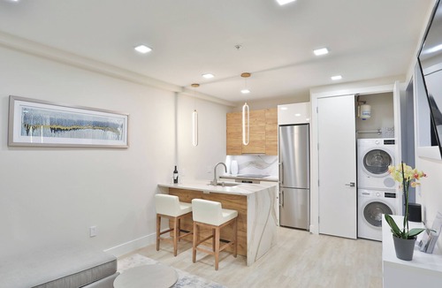 Adams Morgan Condo | Cozy Modern Fabulous 1-bedroom condo in heart of Adams Morgan & Dupont Circle