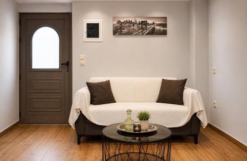 Venerato Apartment | Cozy Modern Maisonette in a Quiet Village
