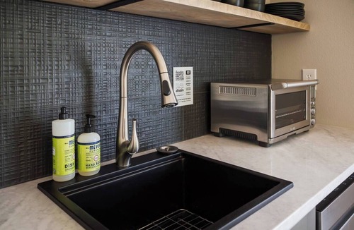 Pleasant Valley Apartment | Cozy modern studio apartment in quiet Ridgefield with AC