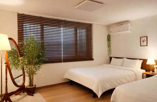 Cheonho-dong Apartment | Cozy Moon Ok Stay in Seoul