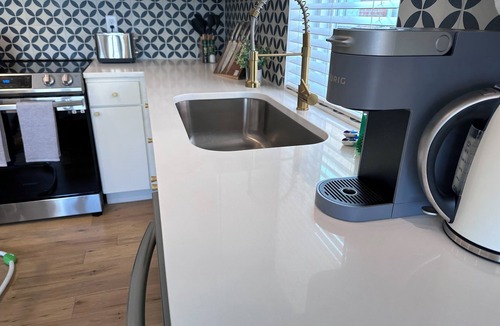St. Elmo Improvement League Condo | Cozy Mountain Basecamp on the Riverwalk, w/Rooftop Deck