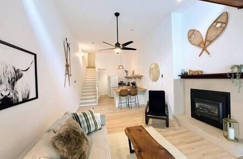 East Kootenay Apartment | Cozy Mountain Edge condo/Ski in and out