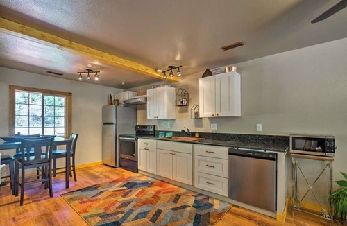 Cascade-Chipita Park House | Cozy mountain home surrounded by nature, trails, wildlife and 360° mtn views