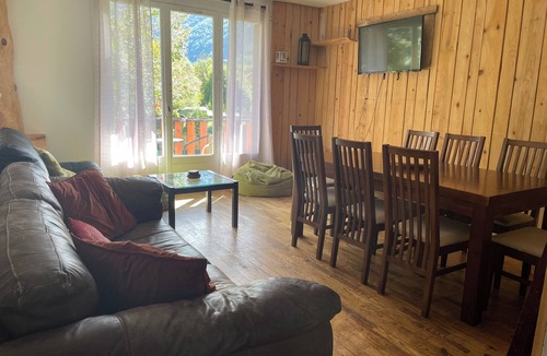 Saint-Beat Apartment | Cozy Mountain View 3-bedroom Pyrenees Apartment