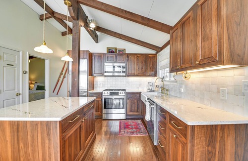 Windham Cabin | Cozy Mtn-View Chalet < 2 Mi to Windham Slopes