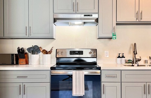 Barron Park Apartment | Cozy New 1B1b King bed Apt in downtown Palo Alto