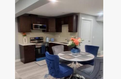 Evanston Apartment | Cozy New 2BR Suite Retreat