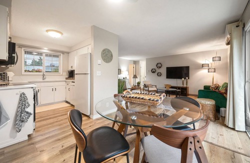 Central Oregon House | Cozy North Eugene Bungalow, Center of Eugene. Close to Autzen Stadium!