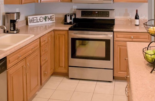Paradise Valley Village House | COZY NORTH PHX 2 BR CASITA, Trailer parking and near MAYO Clinic