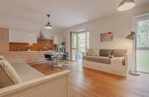 Brunate Apartment | Cozy Oak Como-Brunate bright apt. with garage