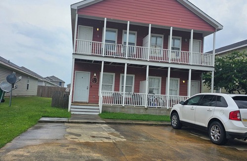 Gulf Hills House | Cozy Ocean Springs Townhome minutes from OC Downtown and Biloxi