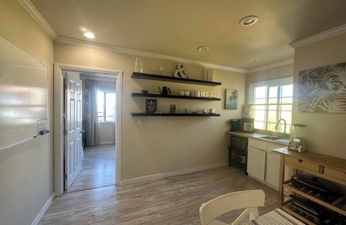 El Porto Apartment | Cozy Ocean View apartment in North Manhattan Beach