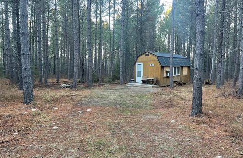 Ely Cabin | Cozy Off Grid cabin open year round in charming Ely.