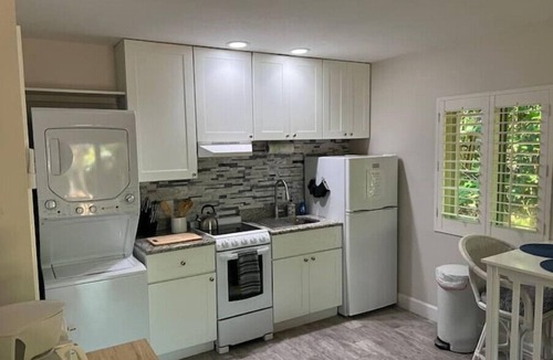 Melbourne Beach Apartment | Cozy One Bedroom Beachfront Apartment in Melbourne Beach Florida!