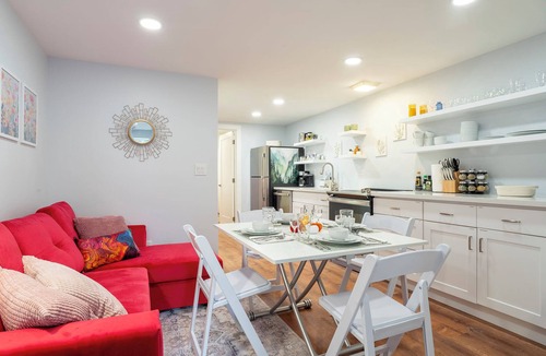 Seattle Apartment | Cozy One Bedroom Apt - Arboretum/Montlake, UW, Husky Stadium, UWMC, Madison Park
