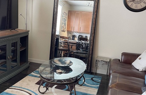 Briarwood Apartment | Cozy Park Avenue Studio