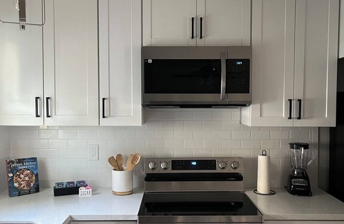 La Loma Apartment | Cozy & peaceful studio with WiFi/Fully Refurnished