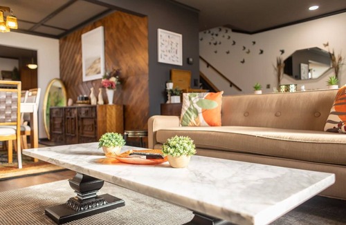 Seven Hills House | Cozy, pet friendly, Mid-Century style home loaded with books, movies, games.