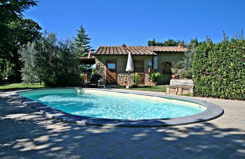 Pomarance House | Cozy pet friendly private pool cottage in Tuscany