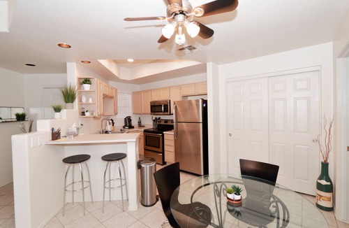 North Mountain Condo | Cozy Pointe Resort Condo - Walking Distance to North Mountain!