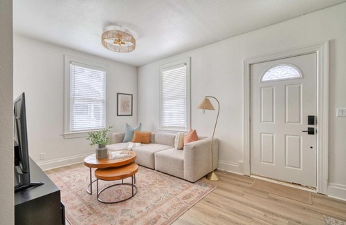 Overlook House | Cozy Portland Getaway 1 Block from Mississippi