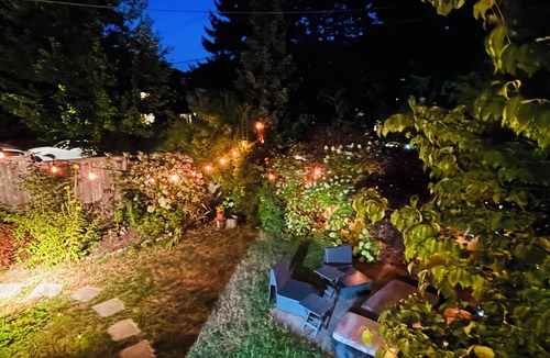 Dunbar House | Cozy Private 2BR Garden Suite in Central Vancouver