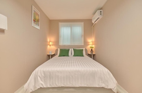 Seochon Apartment | Cozy Private House near Gyeongbokgung Entire Home , StayOgoo