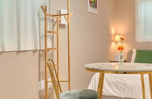 Seochon Apartment | Cozy Private House near Gyeongbokgung Entire Home , StayOgoo